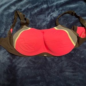 VSX sports bra